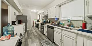 Spacious 4-Bedroom Single Family Home for Rent in Westchester Gallery 4