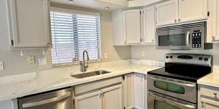 4781 W Harrison Street Gallery 6