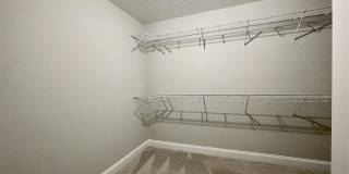 80 E. Lakeview Drive Gallery 18