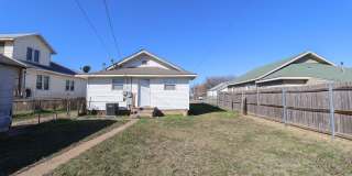 Beautiful 2 Bed 1 Bath in Quiet Area Gallery 18