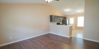 3 Bed / 2 Bath Newly Updated Home Gallery 4