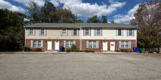 3 Bedroom, 1.5 Bath Townhouse Gallery 1