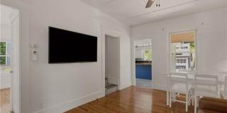 21 Clinton Avenue Gallery 7