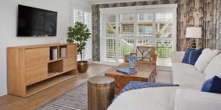 Bayside at Coronado Gallery 8