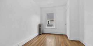 166 Elliot St Gallery 26