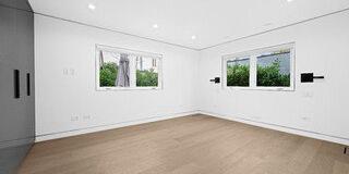 1211 South Sherbourne Drive Gallery 6