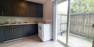 Spacious, affordable two bedroom townhouse in a great location in Charlotte! Gallery 17