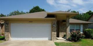 Beautiful One-story  home with an Open floor plan Gallery 1