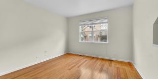 1114 N CLAREMONT Drive Gallery 5