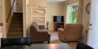 Long Beach Peninsula 2 bedroom Home w/ Hot Tub, Furnished MID-TERM Gallery 1