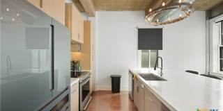 222 Losoya Gallery 14