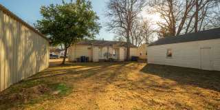 Beautiful Brookside duplex unit - NO PETS Gallery 32