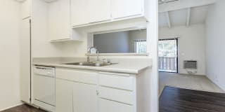 Maplewood Apartment Homes Gallery 25