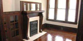 4 Bedroom North Campus Newly Remodeled House with 2 Decks and Patio Gallery 1