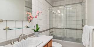 La Jolla Home with Ocean Views! Solar and AC Gallery 26