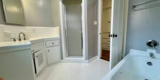 Charming House  with Large yard Gallery 17