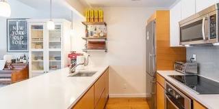 585 6th Avenue Gallery 8