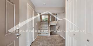 Stylish Townhouse 2bed / 2bath, 2 car garage and AC in Gated Community Near Powers Corridor Gallery 3