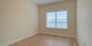 Furnished - 4- Bedroom Townhome - Perfect for Roommates Gallery 11