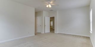 528 Normandy St Gallery 26