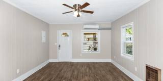 512 Oshaughnessy Avenue NE unit: A Gallery 3
