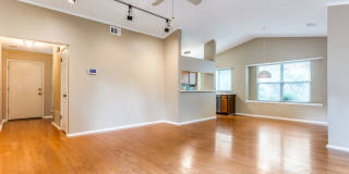4-BEDROOM IN BLOSSOM PARK Gallery 8