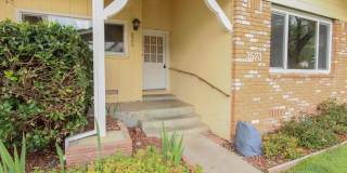 4-Bedroom House with Fenced Backyard **Fresh Paint and New Flooring Gallery 3