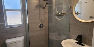 315 Walnut St Gallery 15