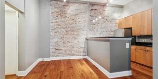 330 JULIA Street Gallery 7