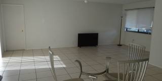Super Clean Annual 2 bed 1 bath 1 garage home in Kingsway Elementary District Gallery 5