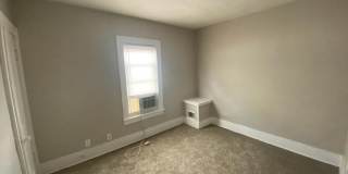 Large 2 Bedroom Duplex in prime location Weiland Park / Itailian Village / Campus Gallery 6