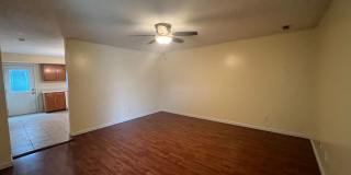CHATHAM 2BEDROOM 1.5 BATH CONDO Gallery 1