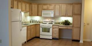 Senior Housing - Hawthorn Village Gallery 11