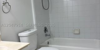 2080 Greenview Shores Blvd Gallery 7