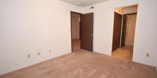 94 PEACHTREE Lane Gallery 7