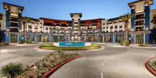 Metro on Main Gallery 1