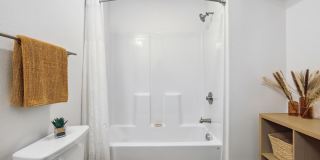 Pullman Modern Urban Apartments Gallery 28