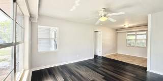 6900 16th Street North Gallery 17