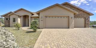 Prescott Living at Its Finest – Spacious Home with 4-Car Garage! Gallery 1