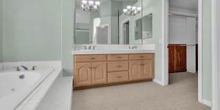 12 Bergamo Gallery 29