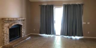 READY TO VIEW TO NOW! 3 Bed/ 2 Bath Home in Arrowhead Lakes Gallery 12