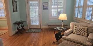 2105 North Street Gallery 11