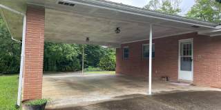 Large Ranch Style Home Gallery 1