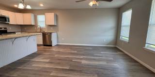 3 bed 2 bath Duplex. Gallery 7