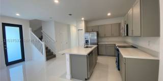 2402 SW 145th Pl Gallery 1