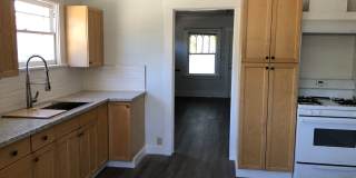 Quaint 2 BR/1BA House near downtown Martinez-Rent $2700.00 (1835 Estudillo St, Martinez) Gallery 4