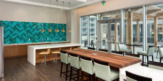 Nine15 Midtown Gallery 8