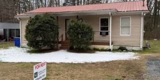 *1/2 OFF FIRST MONTHS RENT AT SIGNING* 3 Bedroom 1.5 Bath House Gallery 1