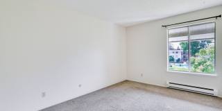 Top Floor Unit - Balcony - Elevator Access - Community Pool & Tennis Court Gallery 23