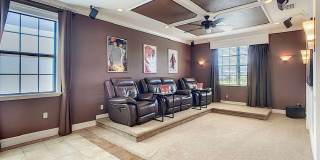 4 Bedroom Single Family Luxury Home in Woodland Lakes Preserve: Fully-Furnished Gallery 24